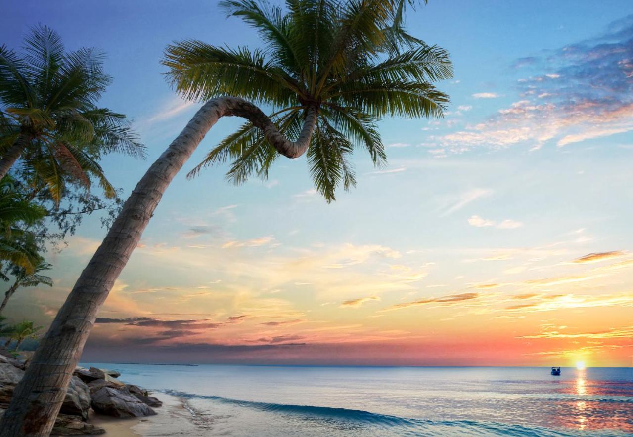 Vinpearl Resort&Spa Phu Quoc Exterior foto Sunset at the beach