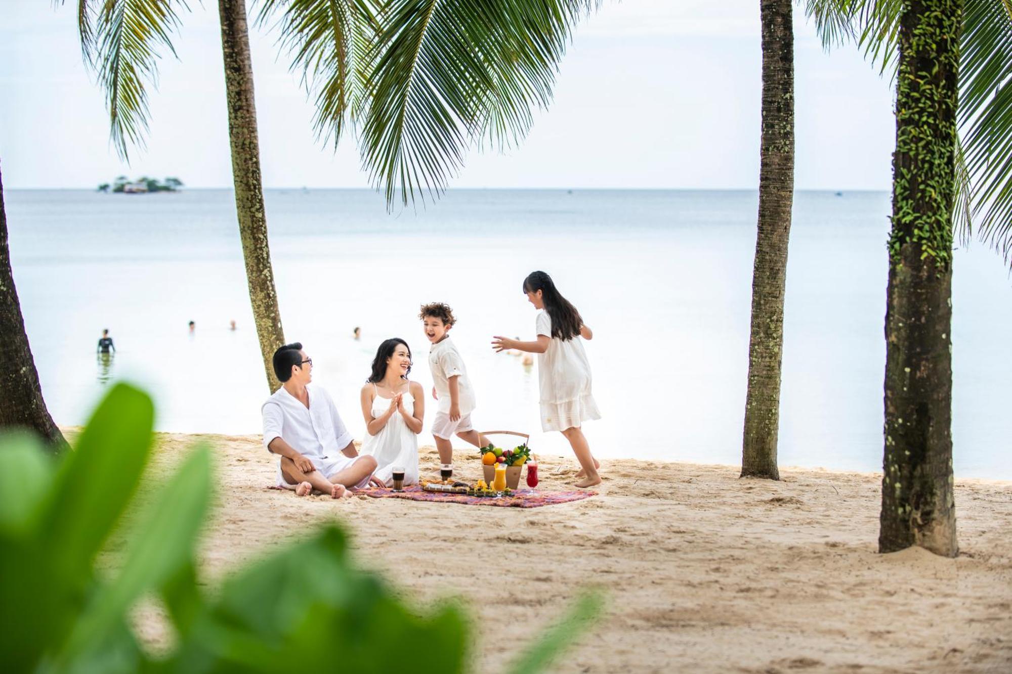 Vinpearl Resort&Spa Phu Quoc Exterior foto A picnic on the beach